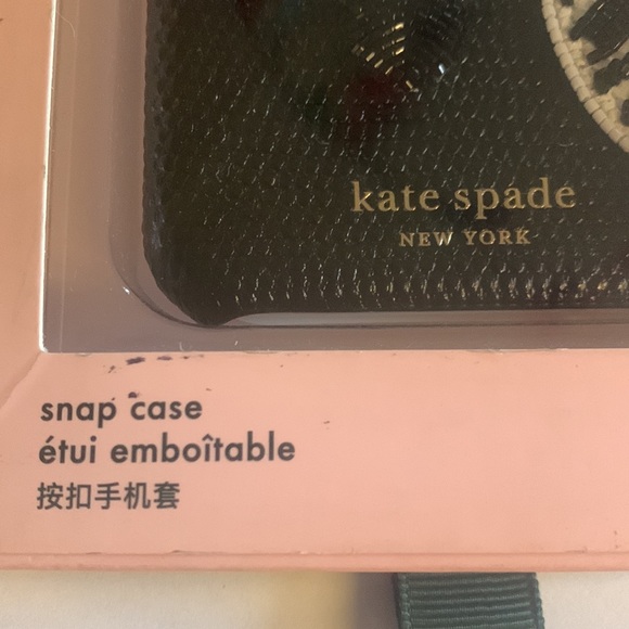 Kate Spade iPhone case for iPhone 11 Pro - Picture 3 of 8